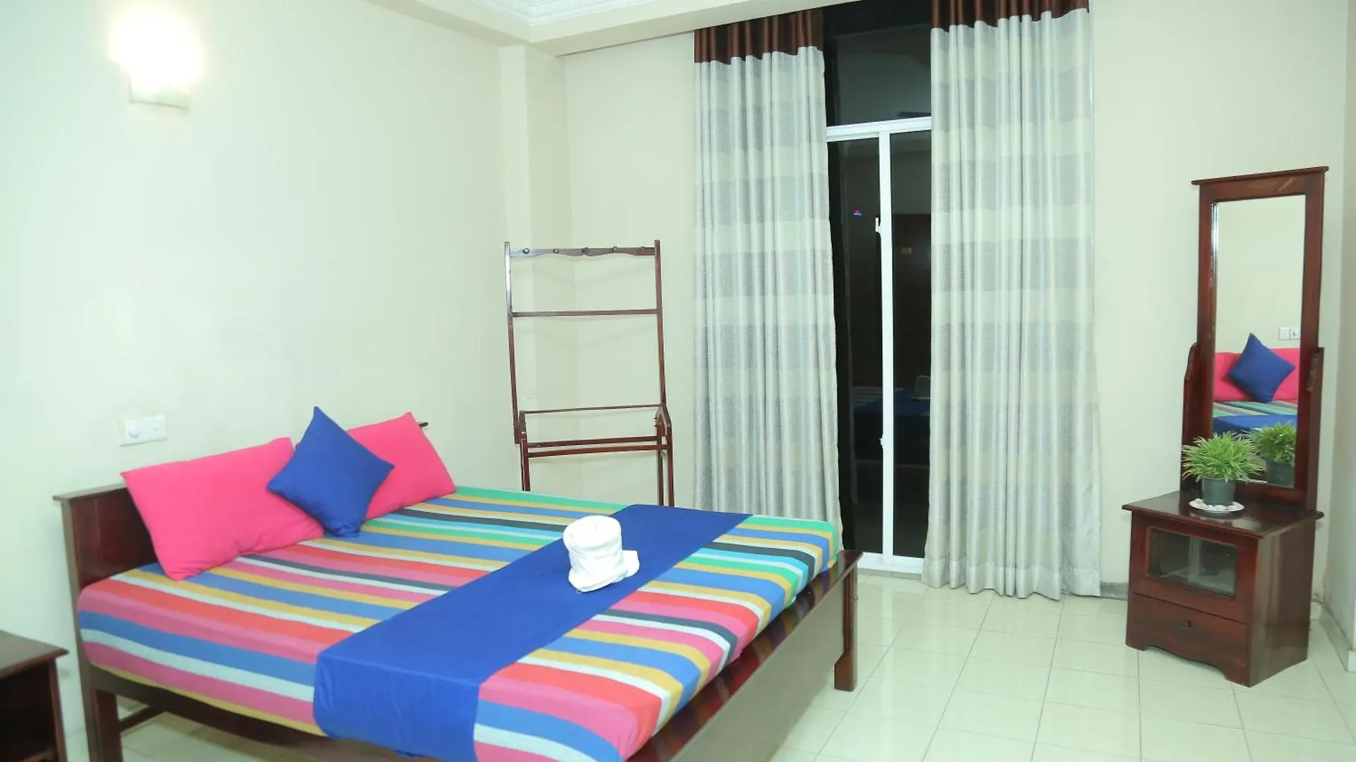 Taprobane Hotel & Cafe Kandy